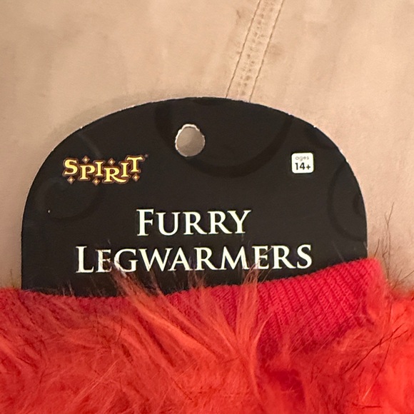 Spirit Vibrant Orange Fox Furry Set NWT - Picture 3 of 4